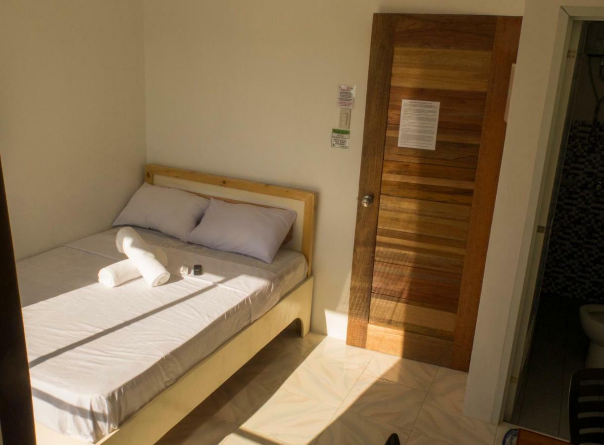 Cool Stay Inn Balabag  Экстерьер фото